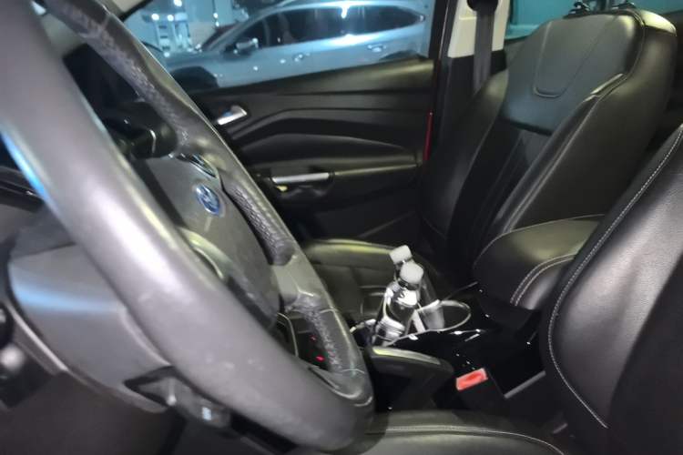 Used Ford Kuga 2013 2.0L GTDi Four-Wheel-Drive Sport Model