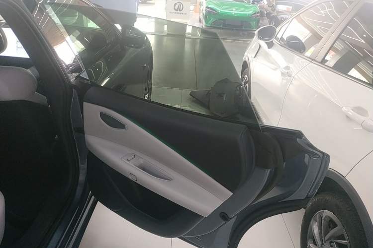 Used Lynk & Co Z10 2025 95 kWh 702 km All-Wheel Drive Intelligent Driving Ultra