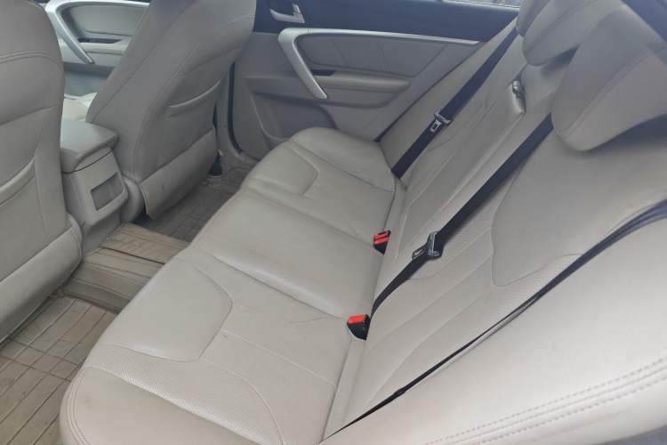 Used Geely Auto Emgrand 2016 Sedan 1.5L Manual Luxury Model