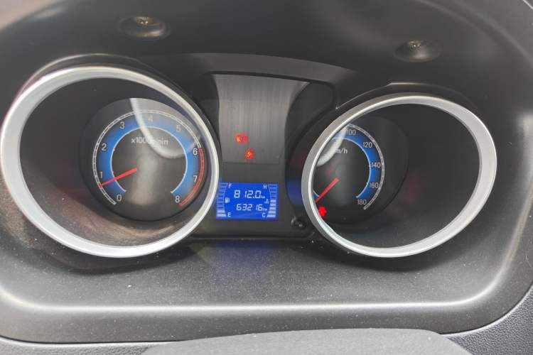 Used CHANGAN KAICHENG Ruixing M60 2019 1.5L Standard Model China V Emission Standards 5/6 Seats 4G15S
