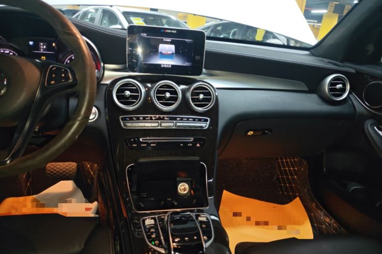 Used Mercedes-Benz GLC 2018 Facelifted GLC 260 4MATIC Dynamic Edition Audio And AC Panel