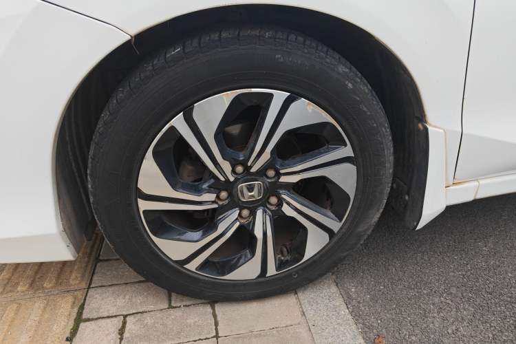 Used Honda Crider 2016 1.8L CVT Luxury Edition
