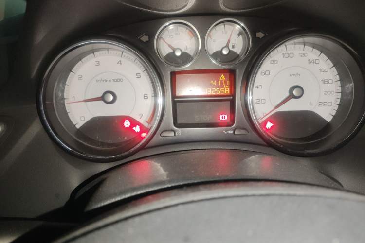 Used Peugeot 308 2014 Enjoy Edition Classic 1.6L Manual YouShang Model