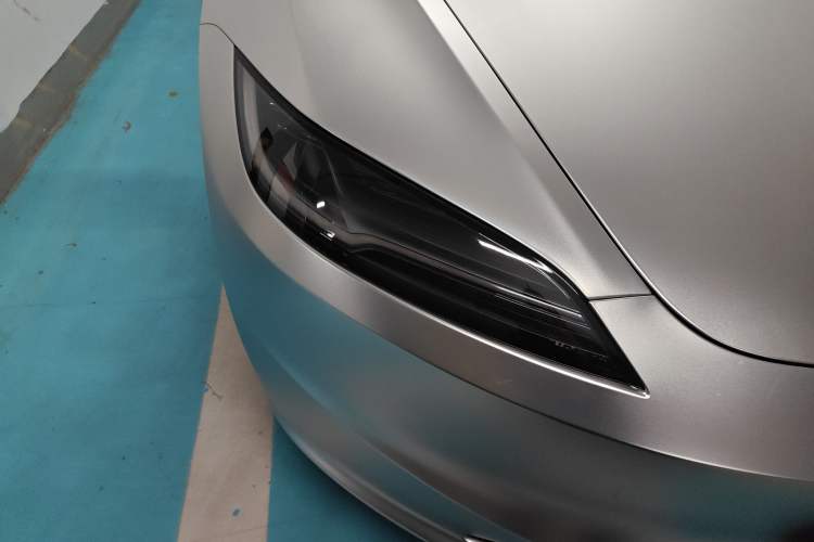 Used Tesla Model 3 2025 Rear-Wheel-Drive Version
