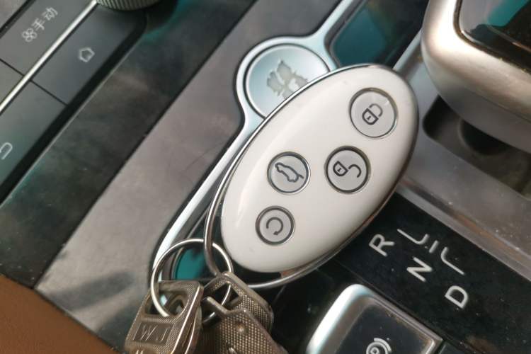 Used BYD Qin New Energy 2017 1.5T Luxury Model
