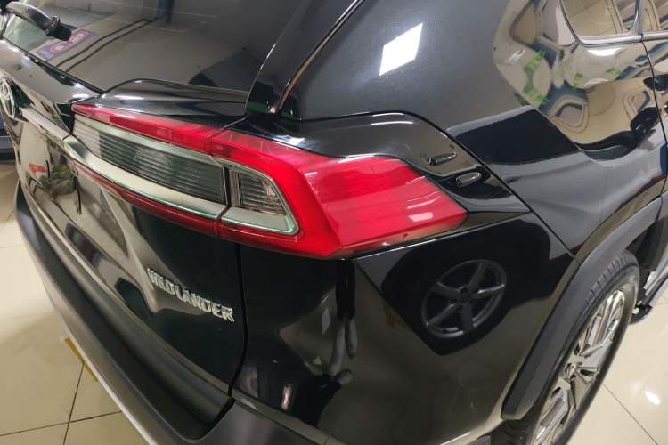 Used Toyota Wildlander 2023 2.0L CVT Two-Wheel Drive Luxury PLUS Edition Right Rear Taillight