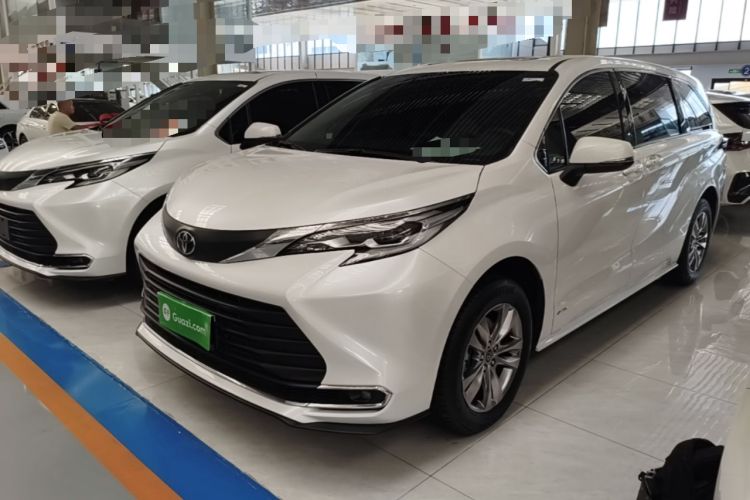 Used Toyota SIENNA 2024 2.5L Hybrid Comfort Edition