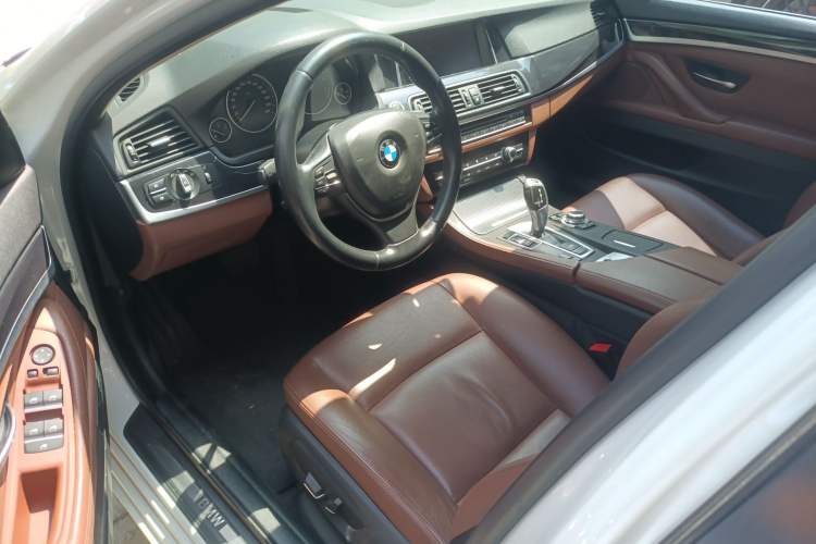 Used BMW 5 Series 2014 520Li Elegant Model