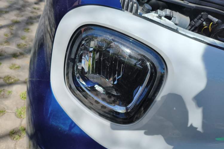 Used Bestune Pony 2025 222km Clever Horse Right Front Headlight