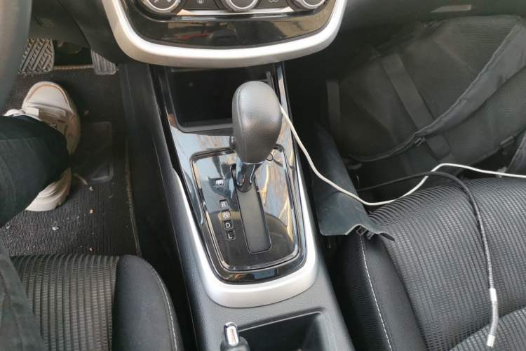 Used Nissan Tiida 2016 1.6L CVT Cool Dynamic Edition
