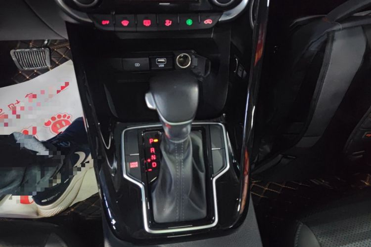 Used Kia Sportage R 2018 2.0L Automatic Smart Luxury Version China V Standard Gear Lever