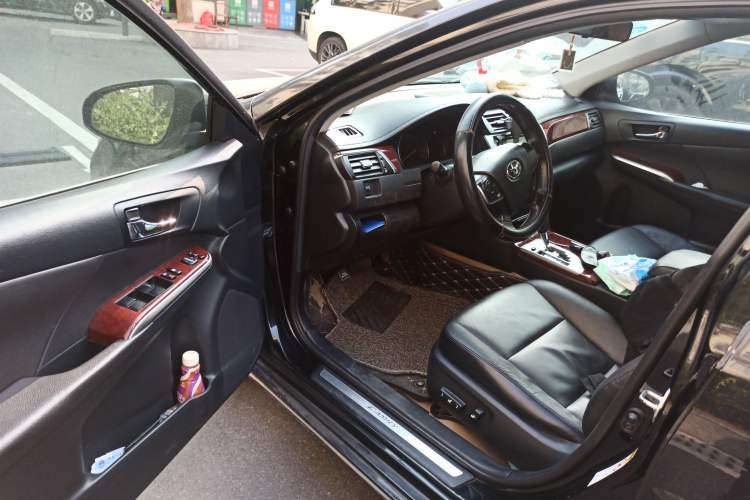 Used Toyota Camry 2013 2.0G Comfort Edition Driver Seat