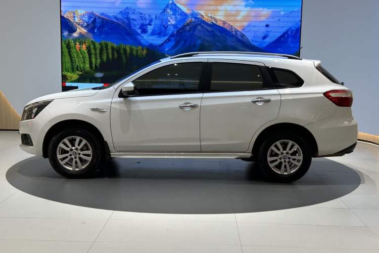 Used Venucia T70 2016 2.0L Manual RuiQu Version
