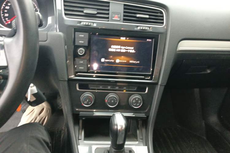 Used Volkswagen Golf 2019 280TSI DSG Comfort Version China VI Standard Audio And AC Panel