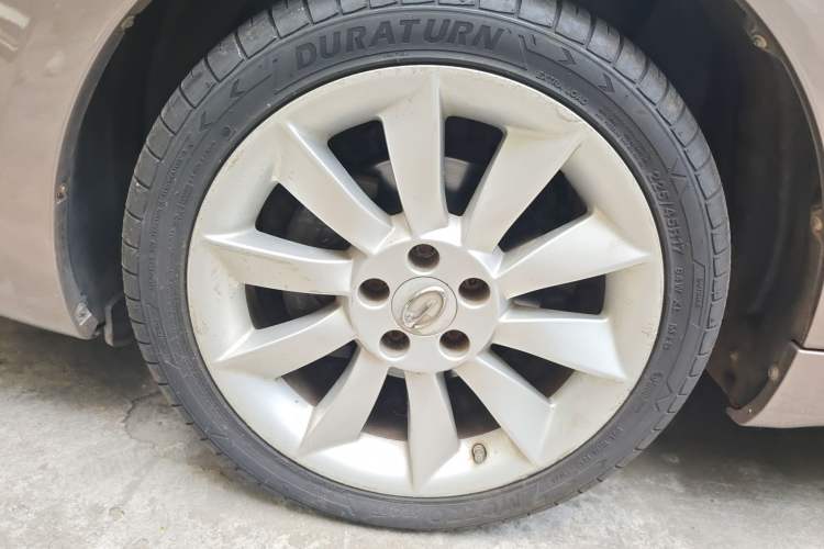 Used GAC Trumpchi GA5 2011 2.0L Automatic Elite Edition
