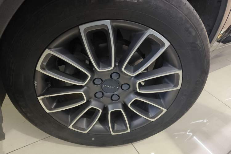 Used Lynk & Co 01 2020 2.0T Two-Wheel Drive Pure Pro Version China VI Standard