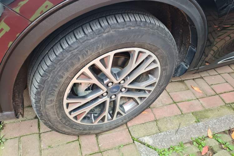 Used Ford Escape 2020 EcoBoost 245 Two-Wheel-Drive Titanium Edition