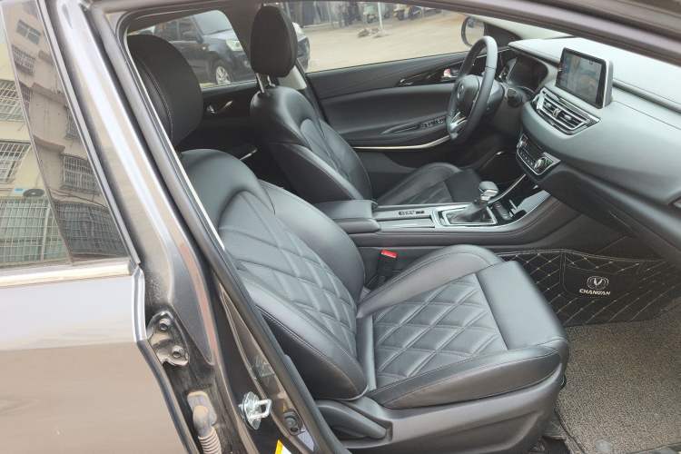 Used CHANGAN Ruicheng CC 2022 Blue Whale Edition 1.5T DCT Luxury Model Right Front Seat