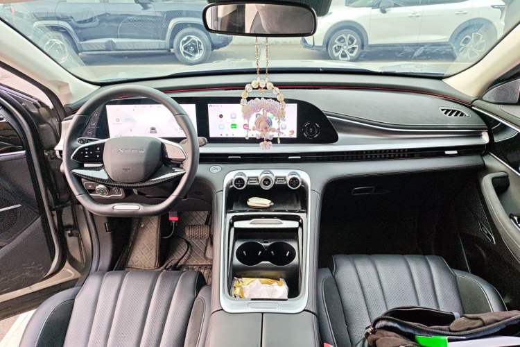 Used EXEED Lingyun 2024 300T Two-Wheel Drive Starlight Edition
