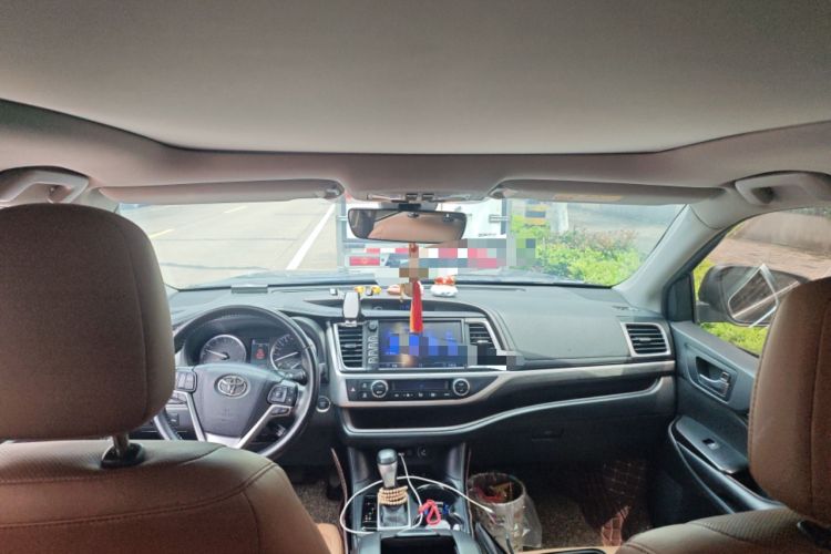 Used Toyota Highlander 2018 2.0T Four-Wheel Drive Knight Edition 7 Seats China VI Standard Headliner