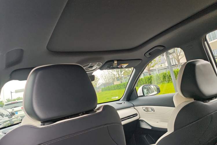 Used Geely Galaxy Xingjian 7 EM-i 2025 120km Exploration+ Version