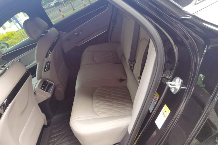 Used BYD Han 2025 EV Intelligent Driving Edition 701KM LiDAR Flagship Model Left Rear Seat