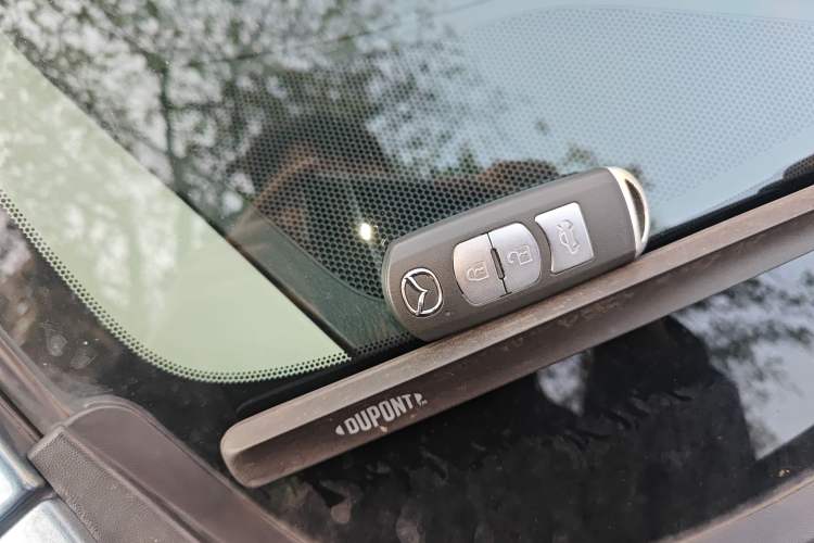 Used Mazda Mazda 3 Axela 2017 Sedan 1.5L Automatic Comfort Model Emission Standard China V
