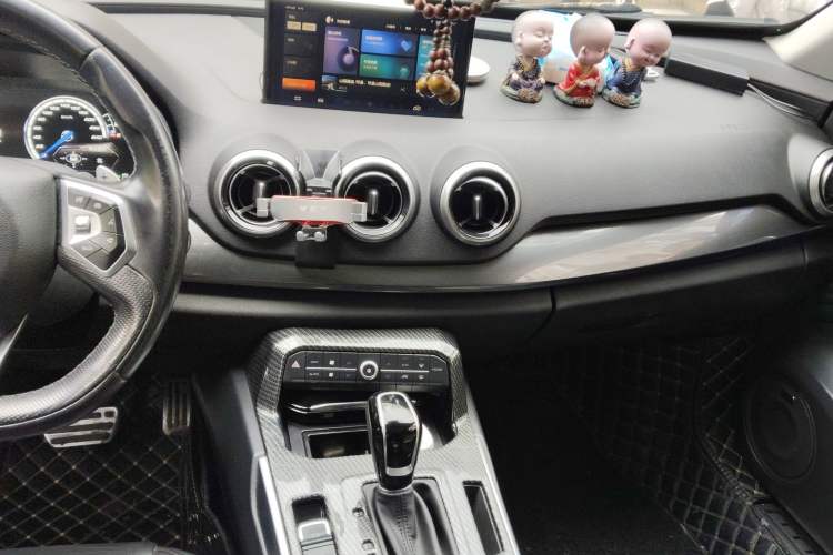 Used Wey VV7 2017 2.0T Flagship Model Audio And AC Panel