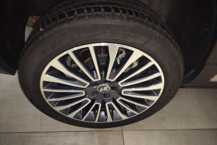 Used JETOUR Shanhai L9 2024 1.5TD 2DHT Max 5-Seater Right Rear Wheel Hub