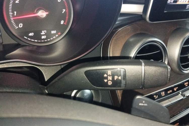 Used Mercedes-Benz GLC 2018 Refreshed GLC 300 4MATIC Dynamic Edition
