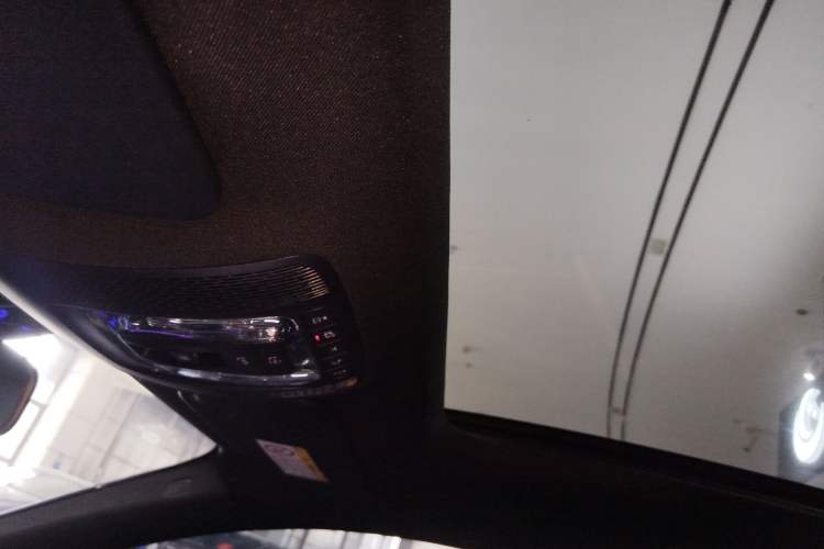 Used Mercedes-Benz A-Class 2021 A 200 L Sport Sedan Fashion Model
