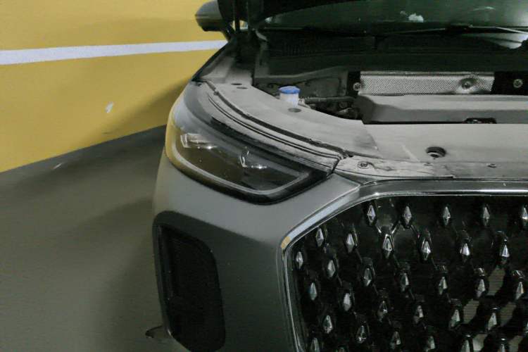 Used Chery Tiggo 8 L 2024 2.0T Two-Wheel-Drive Luxury Version 7 Seats
