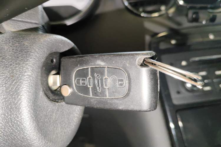 Used Peugeot 408 2013 2.0L Manual Comfort Edition Vehicle Key