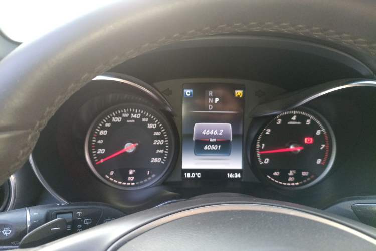 Used Mercedes-Benz GLC 2017 GLC 260 4MATIC Luxury Model