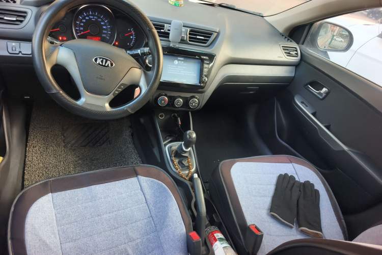 Used Kia K2 2015 Sedan 1.4L MT GLS