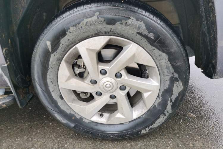 Used Great Wall King Kong Poer 2022 2.0T Manual Diesel Two-Wheel Drive Elite Version with Long Bed GW4D20M Right Front Wheel Hub