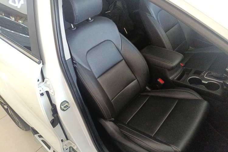 Used Kia KX5 2016 1.6T Automatic Two-Wheel Drive DLX