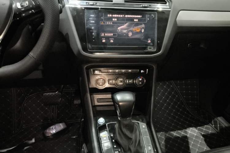 Used Volkswagen Tiguan L 2021 330TSI Automatic Two-Wheel Drive Smart Edition
