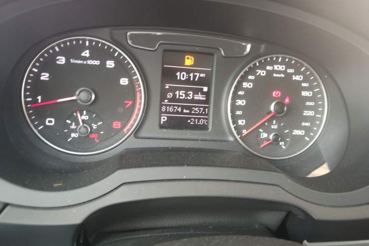 Used Audi Q3 2017 35 TFSI quattro all-wheel-drive sport model
