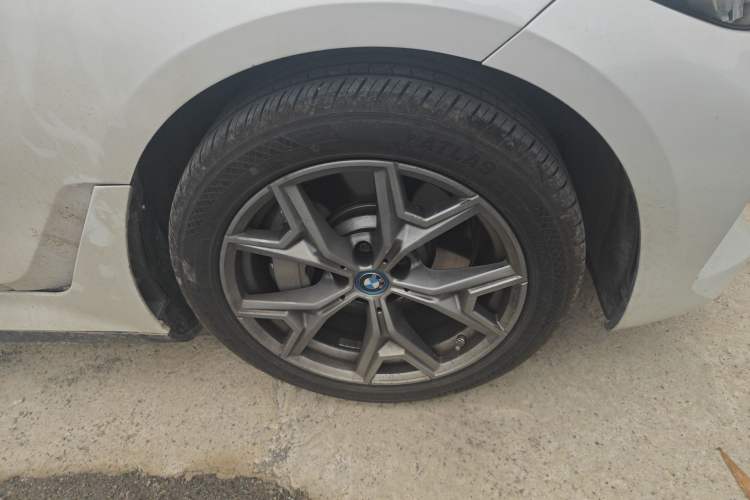 Used BMW i3 2024 eDrive 35 L
