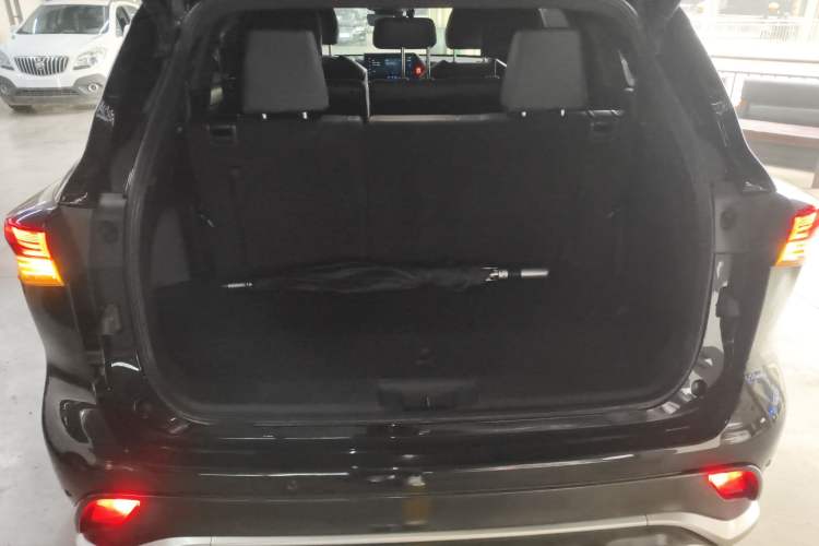 Used Toyota Crown Kluger 2022 2.5L HEV Four-Wheel Drive Premium Edition Trunk