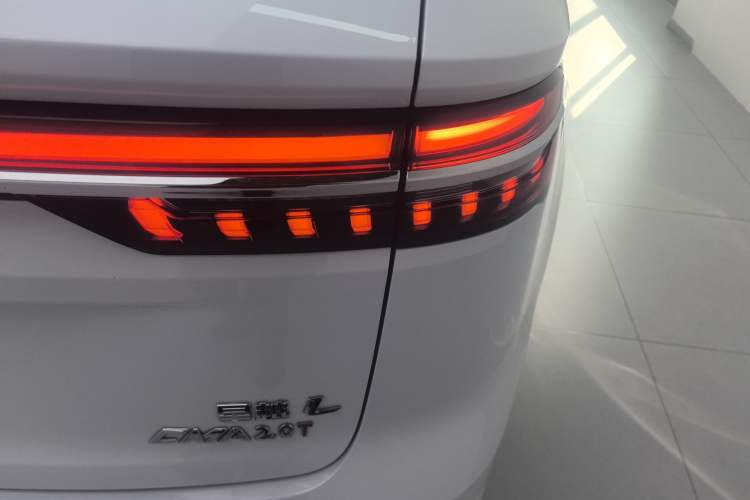 Used Geely Auto Monjaro L 2024 2.0TD High-Power Automatic Two-Wheel Drive Skyline Edition
