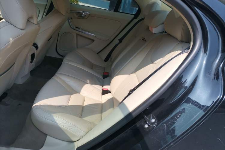 Used Volvo S60 2012 T5 Comfort Edition