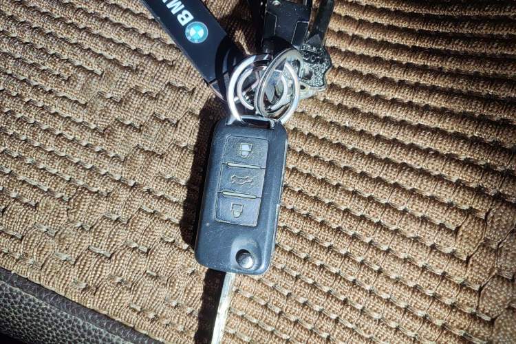 Used Zotye Z300 2014 New Vision 1.5L Manual Luxury Model
