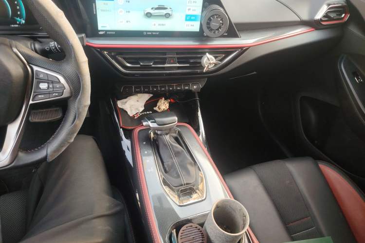 Used CHANGAN OSHAN X5 2021 Revised Version 1.5T DCT Luxury Edition Gear Lever