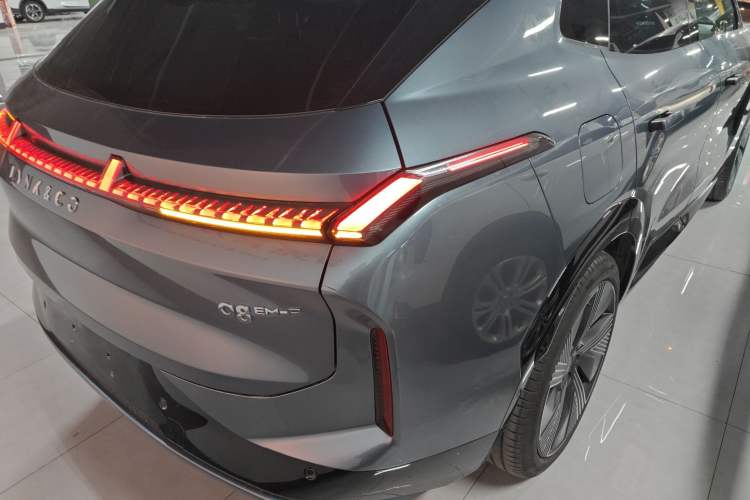 Used Lynk & Co 08 EM-P 2025 245km Ultra-Long Range Halo
