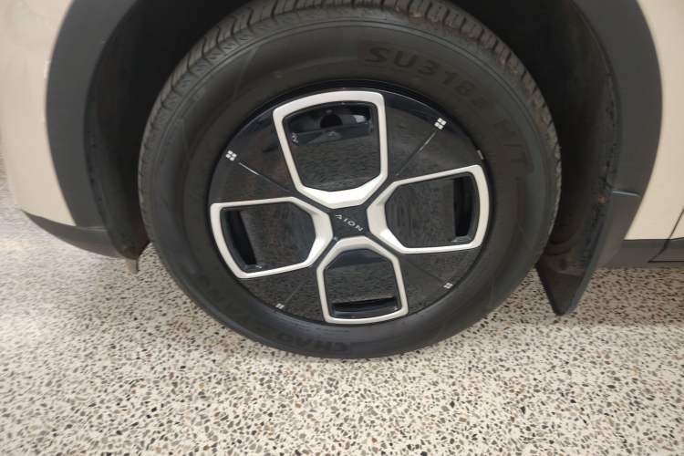 Used AION UT 2025 420 Smart Edition Left Front Wheel Hub