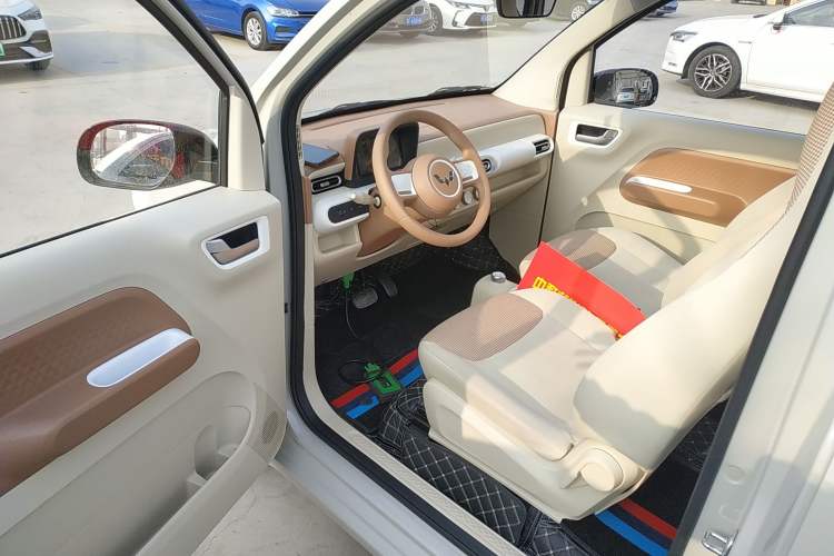 Used Wuling Hongguang MINIEV 2024 3rd Generation 215km Youth Edition Driver Seat