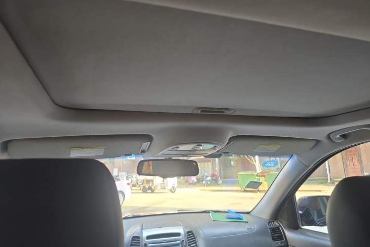 Used Hyundai Santa Fe Classic 2012 2.4 Comfort Edition 5-Seater Two-Wheel Drive