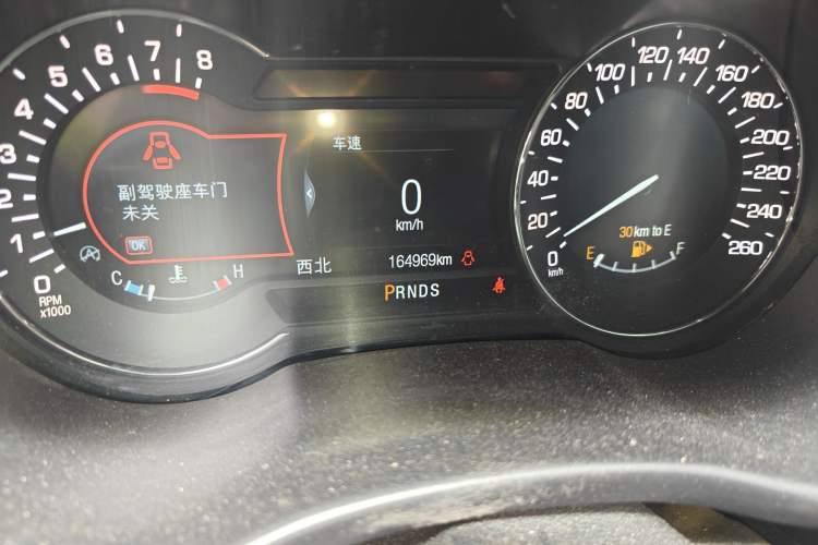 Used Lincoln MKC 2017 2.0T Two-Wheel Drive Deluxe Edition